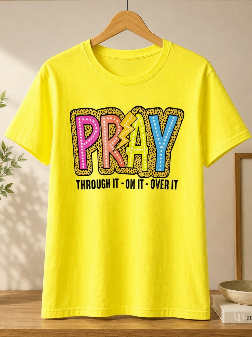 Plus SIZE  'PRAY' Graphic T‑Shirt